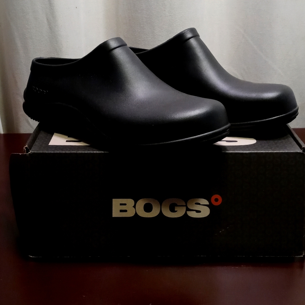 Bogs / M Stewart / Mens size 10 NWOT